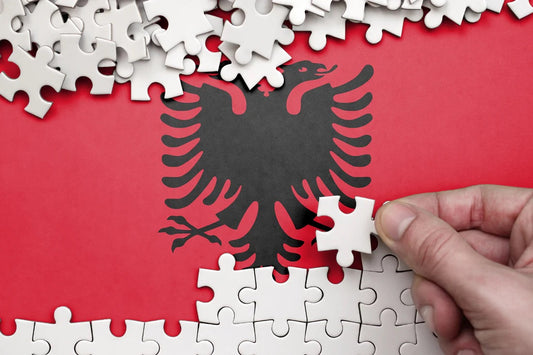  Progresivní postoj Albánie k pěstování konopí